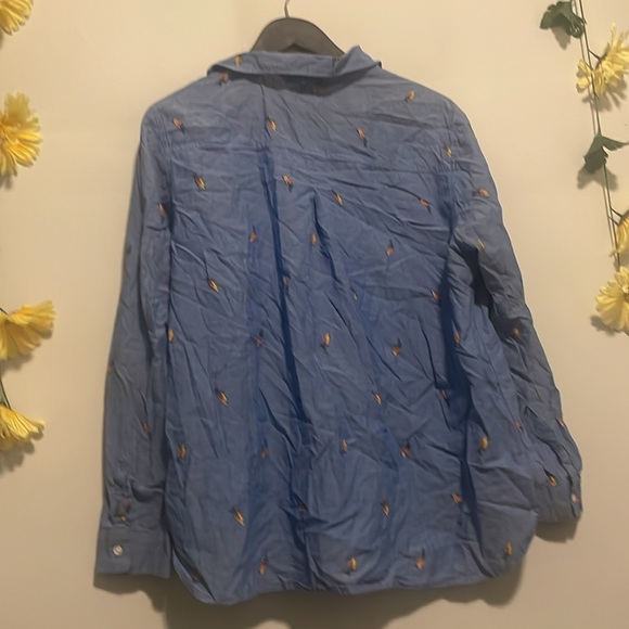 Old Navy button up - Picture 3 of 4